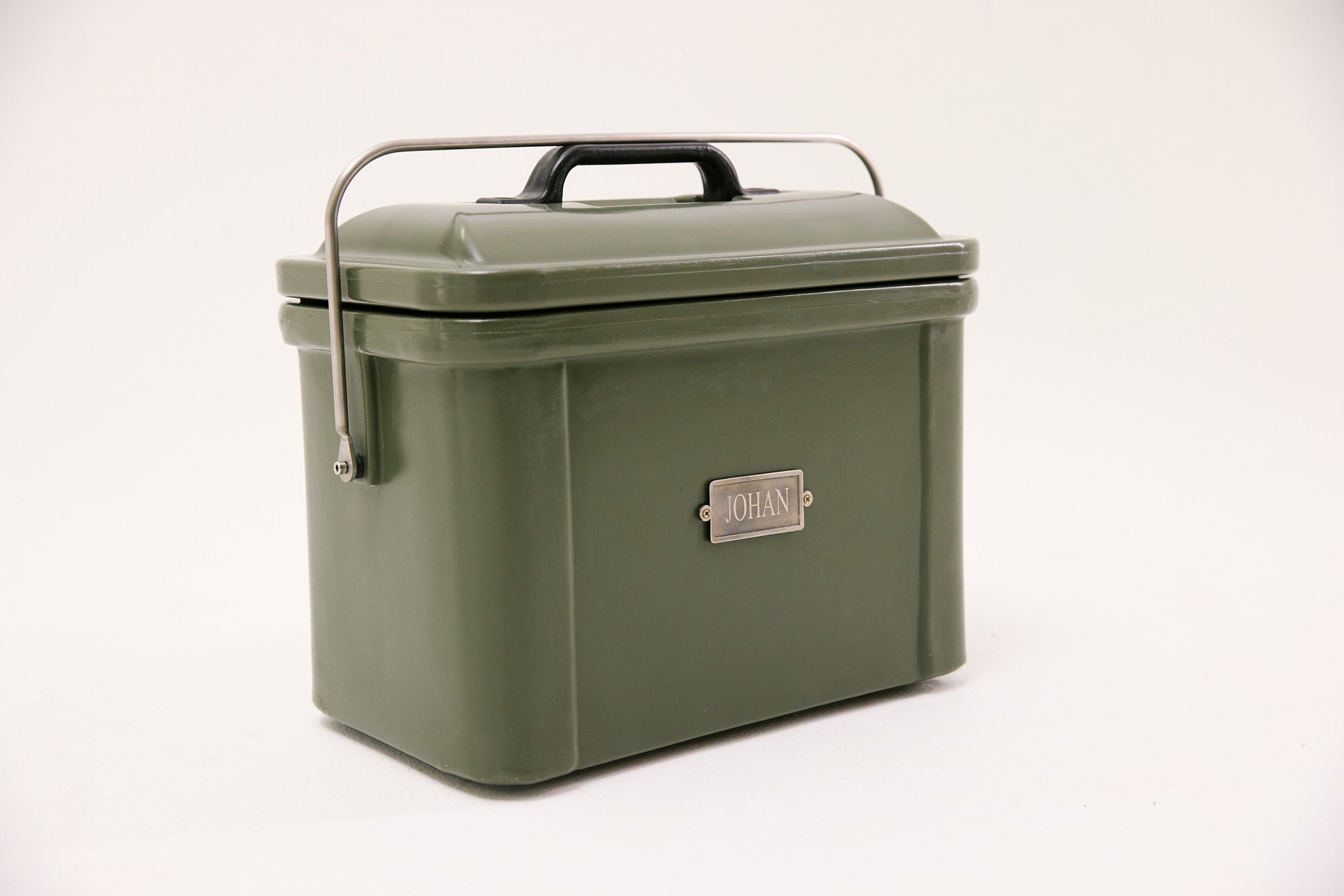 18L Rogue Ice Cooler with customised name tag